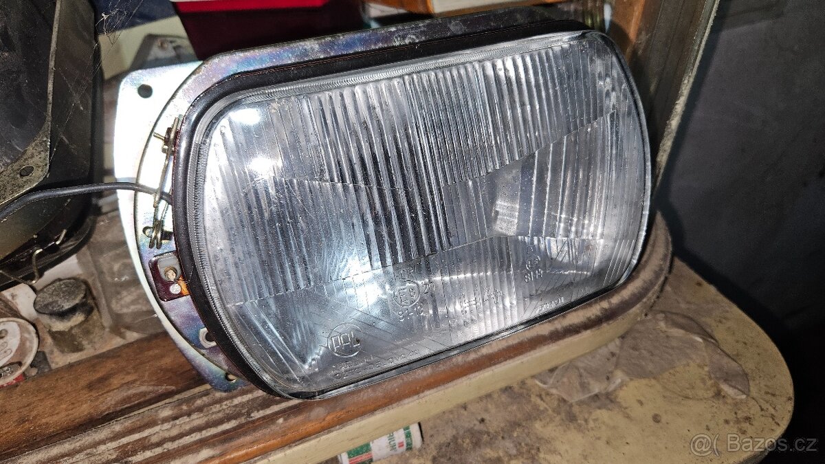 Světlomety Škoda 105,120 - 2