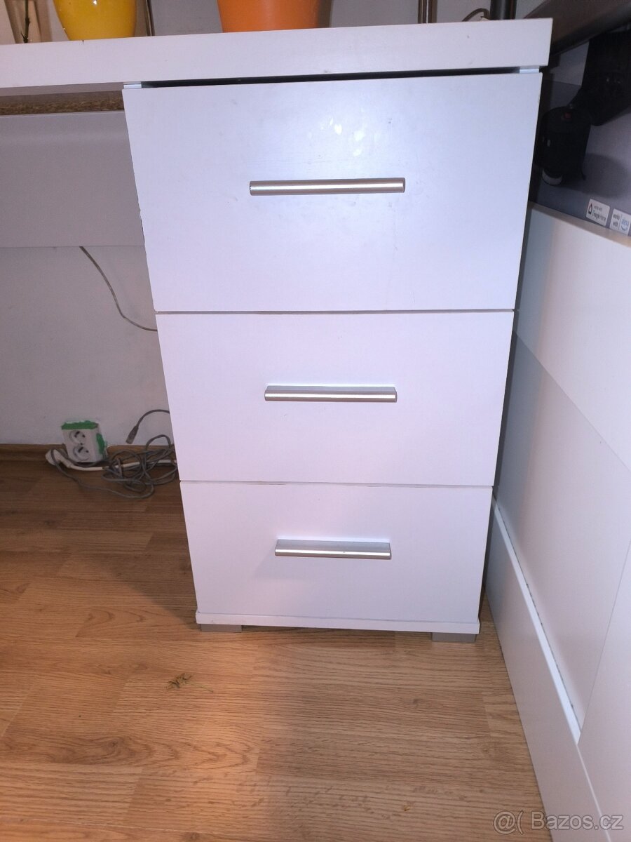 Pracovní stůl / psací stůl – bílý - 2