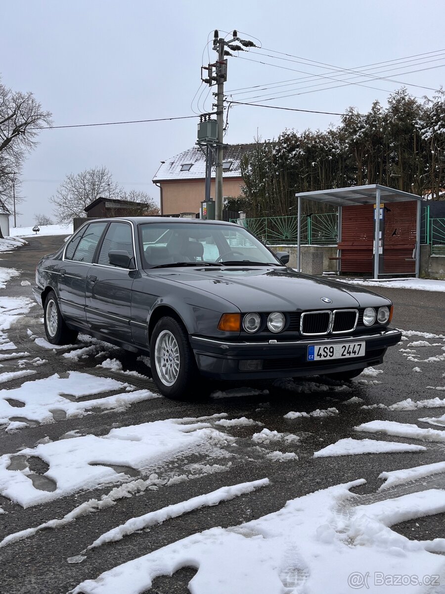 Bmw e32 750i - 2