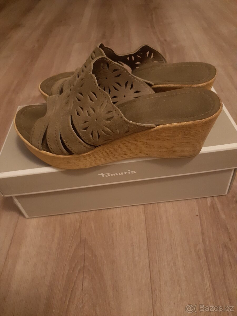 Kožené pantofle na klinku - 2