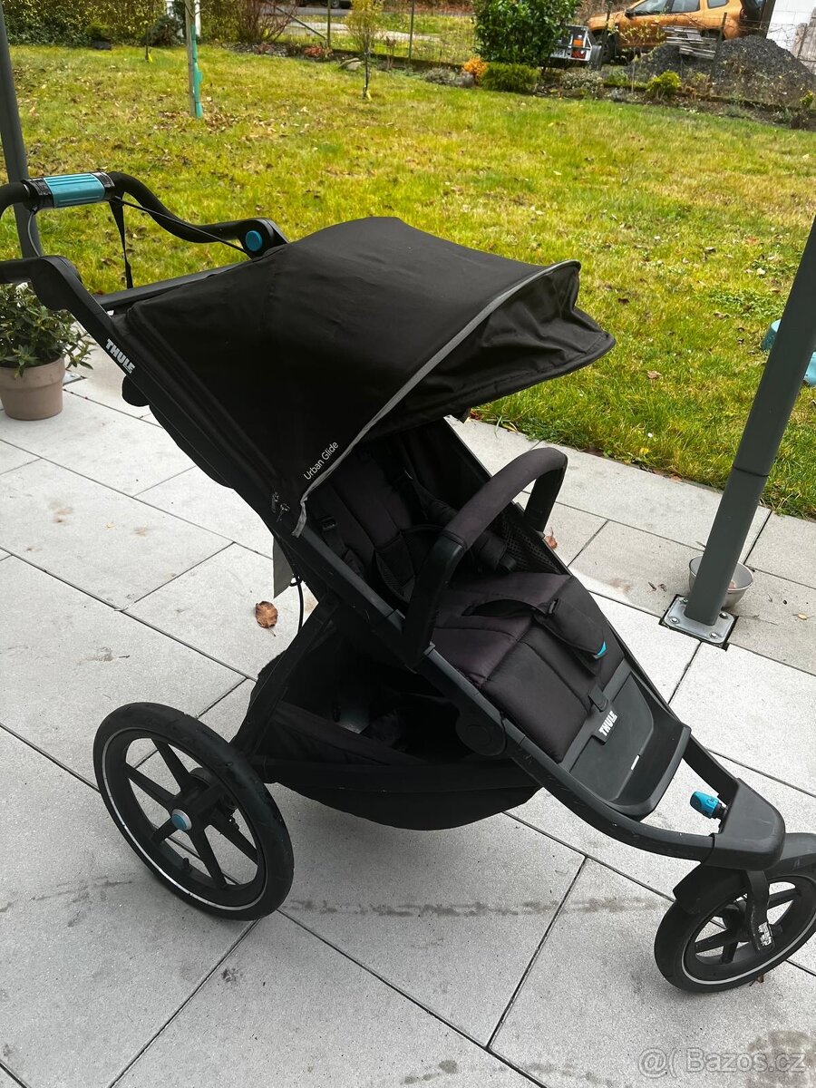 Thule Urban Glide 2 2021 Black on Black - 2