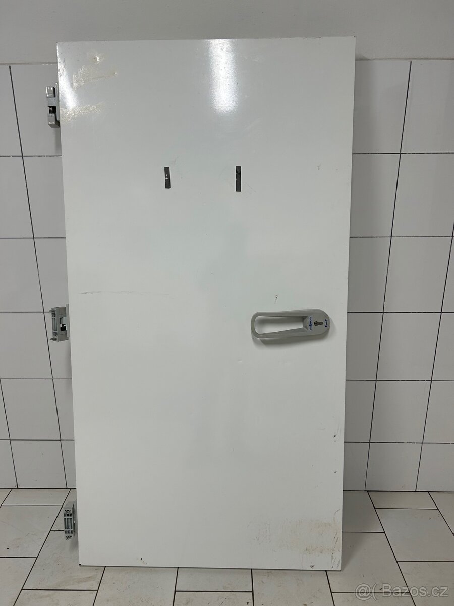 Dveře do chladícího boxu - 2