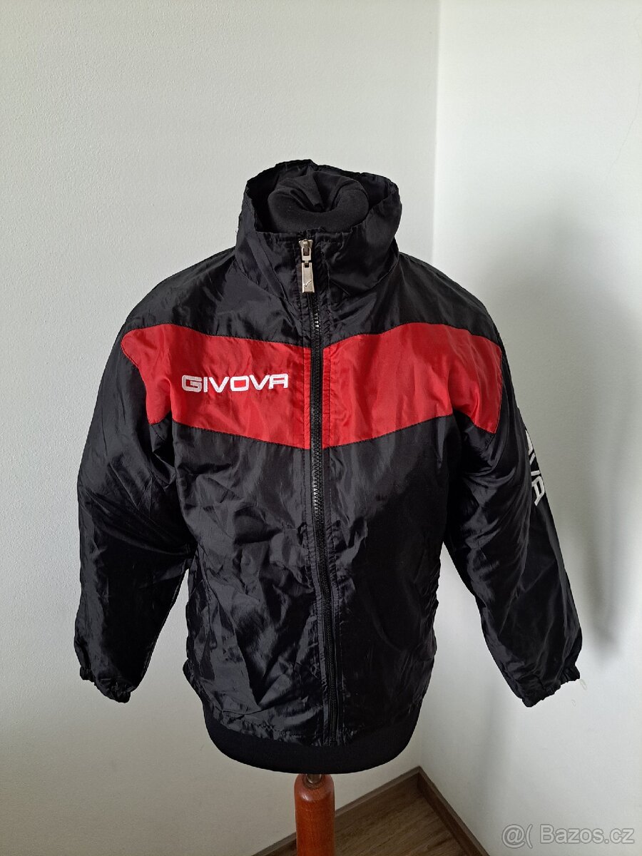 6 zimních kusů oblečení. - 2