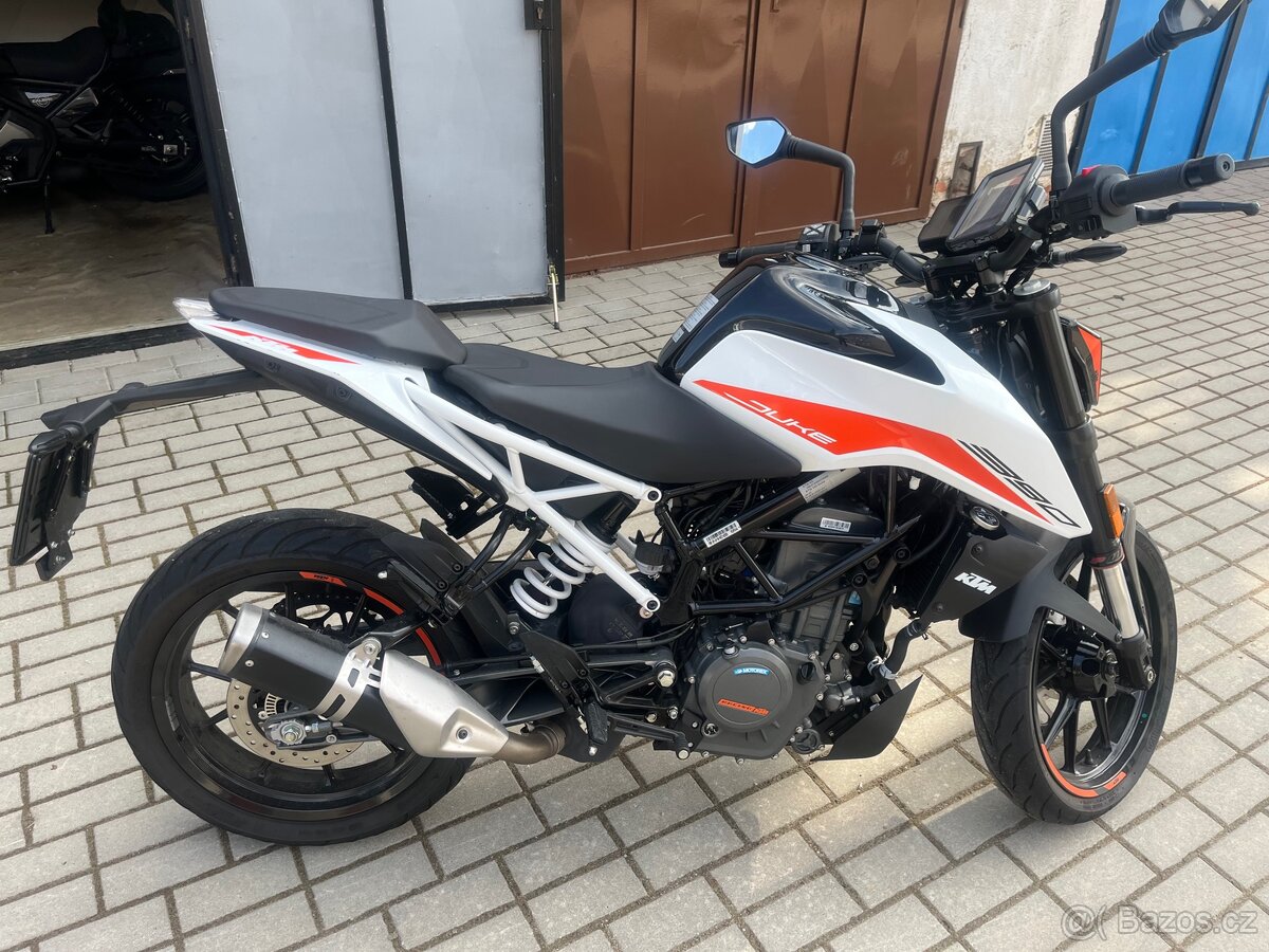 KTM duke 390 - 2