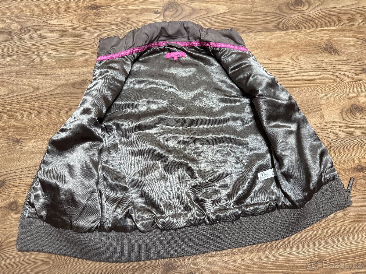 Pěkná dámská vesta - 2