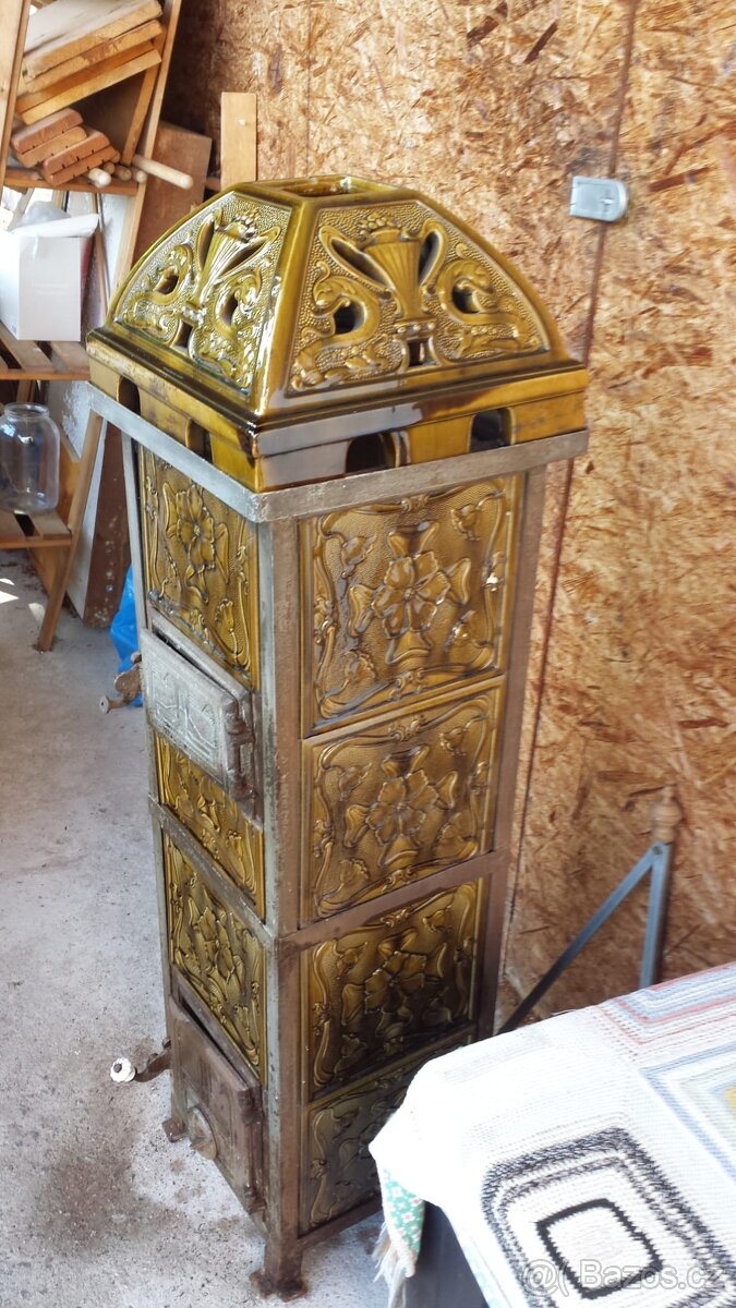 Starožitná krbová kamna - 2