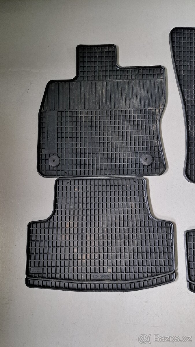 Gumové koberečky Škoda Karoq - 2