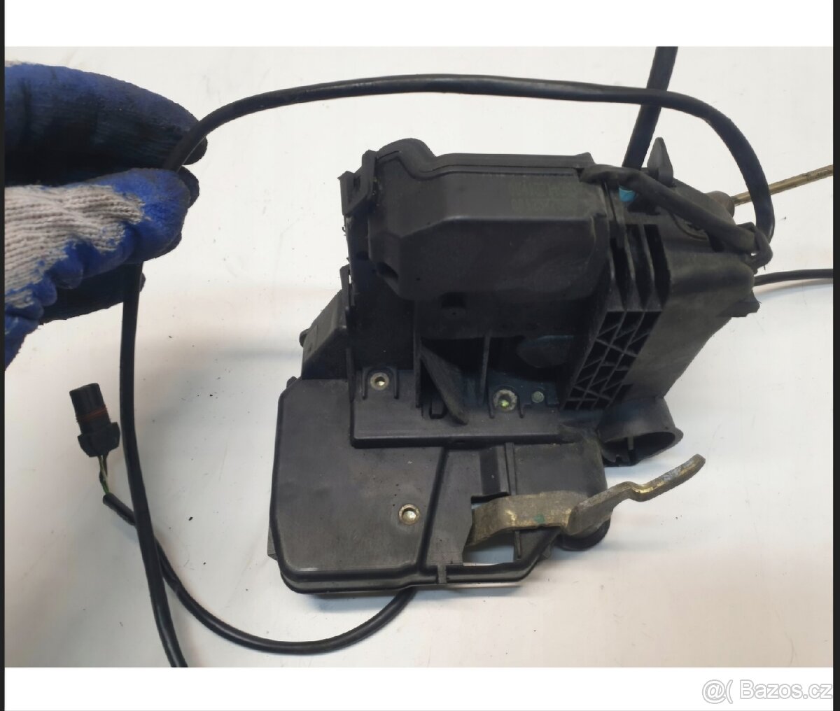 ZÁMEK DVEŘÍ LEVÝ PŘEDNÍ W203 mercedes - 2