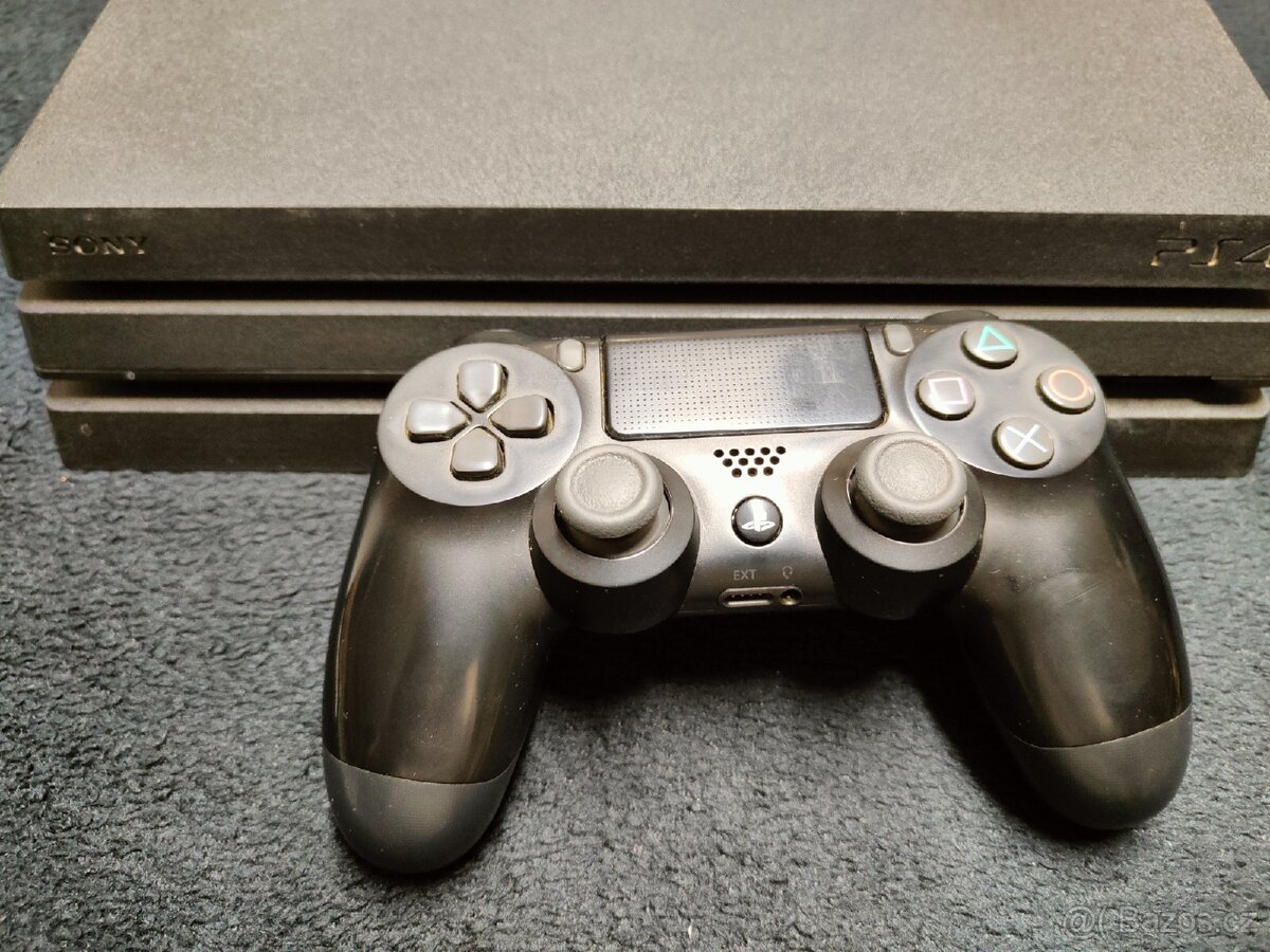 Sony PlayStation 4 Pro 1TB - 2