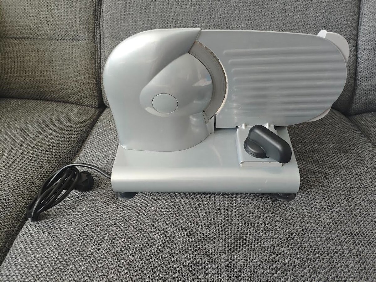 Elektrický kráječ Gorenje - 2