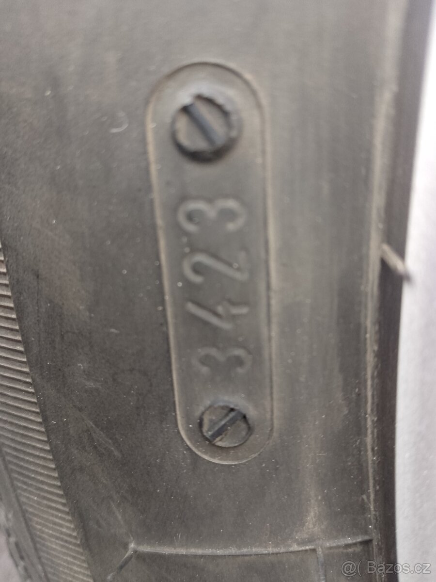 Kola zimní komplety Dezent - 2