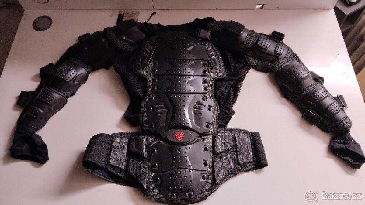 CHRÁNIČ TĚLA EM7 - EMERZE - 2