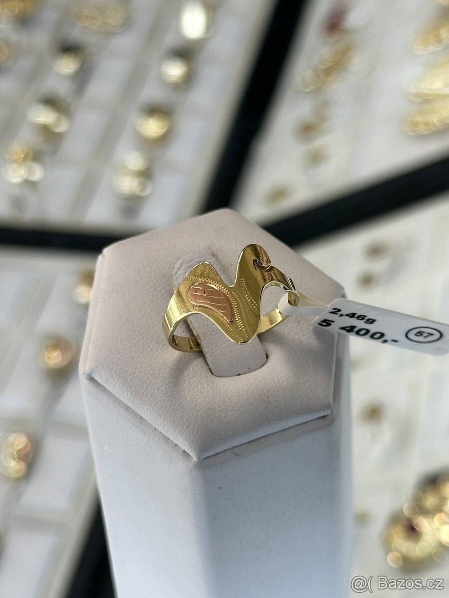 Zlatý prsten 2,46g - 2