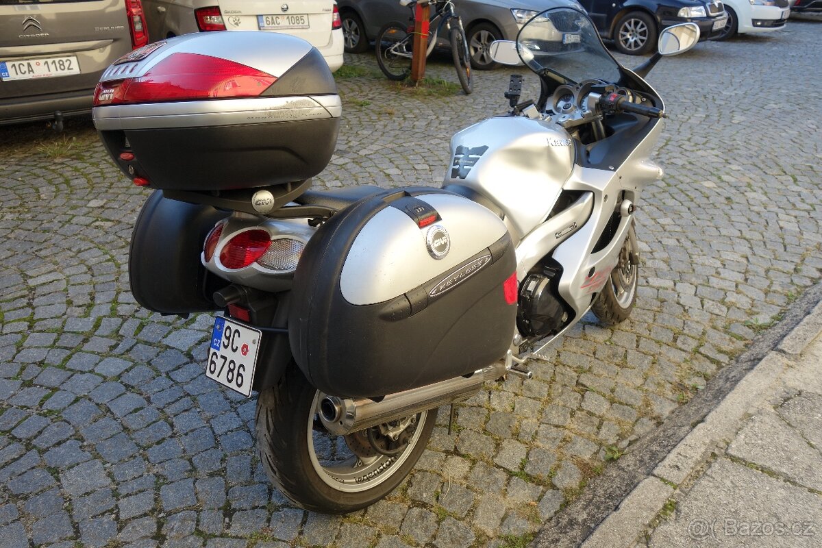 Kawasaki ZZR 1200 - 2