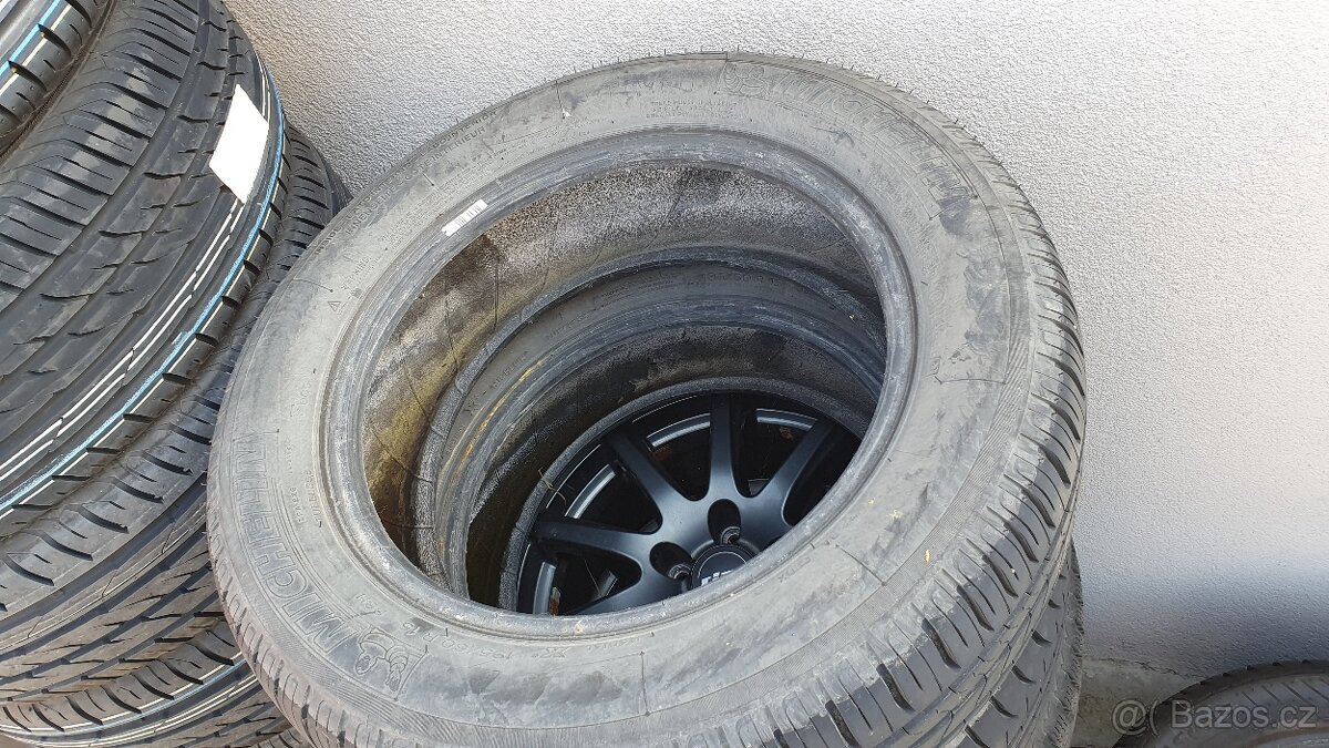 Michelin 195/60 15 a Nexen 195/65 15 aj. - 2