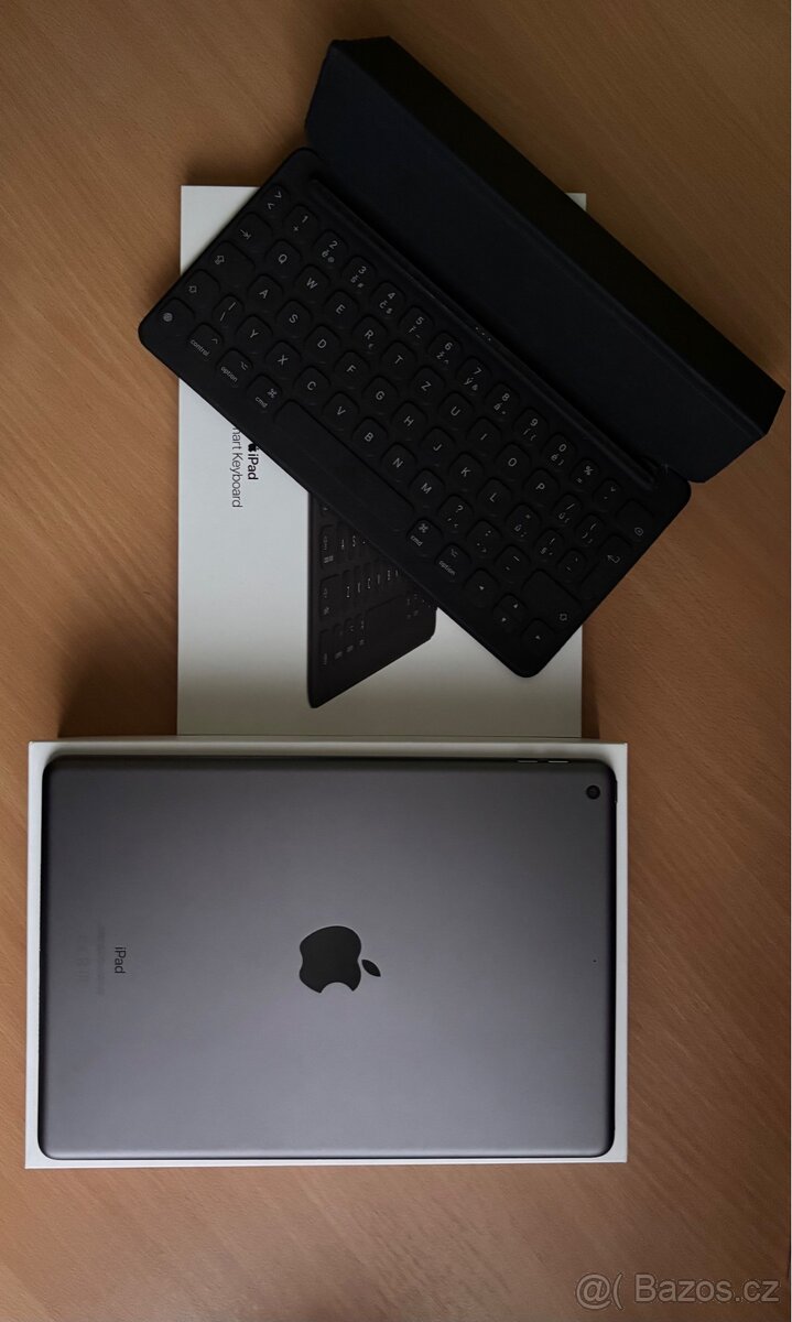 iPad 8 (128GB) Space Grey + Apple klávesnice - 2