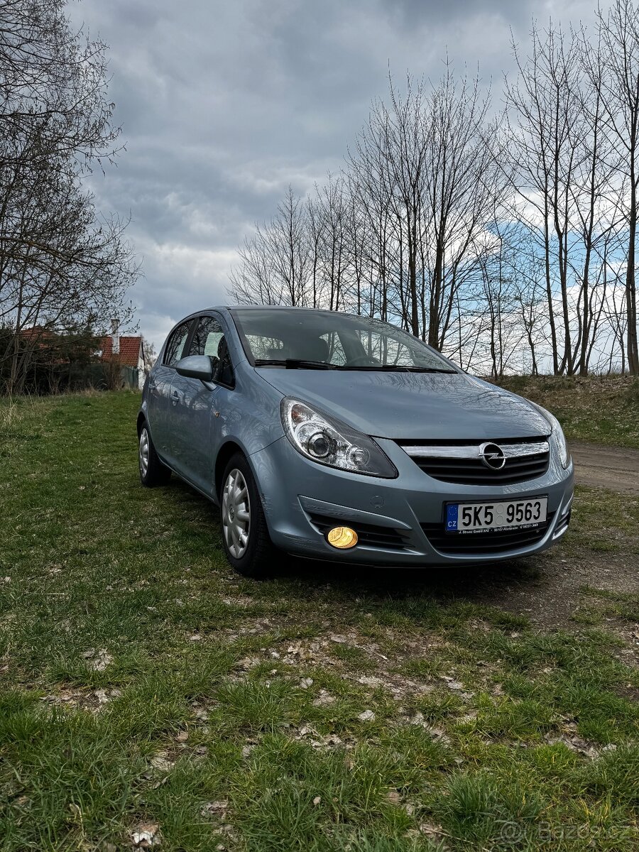 Opel Corsa 1.4i - 2