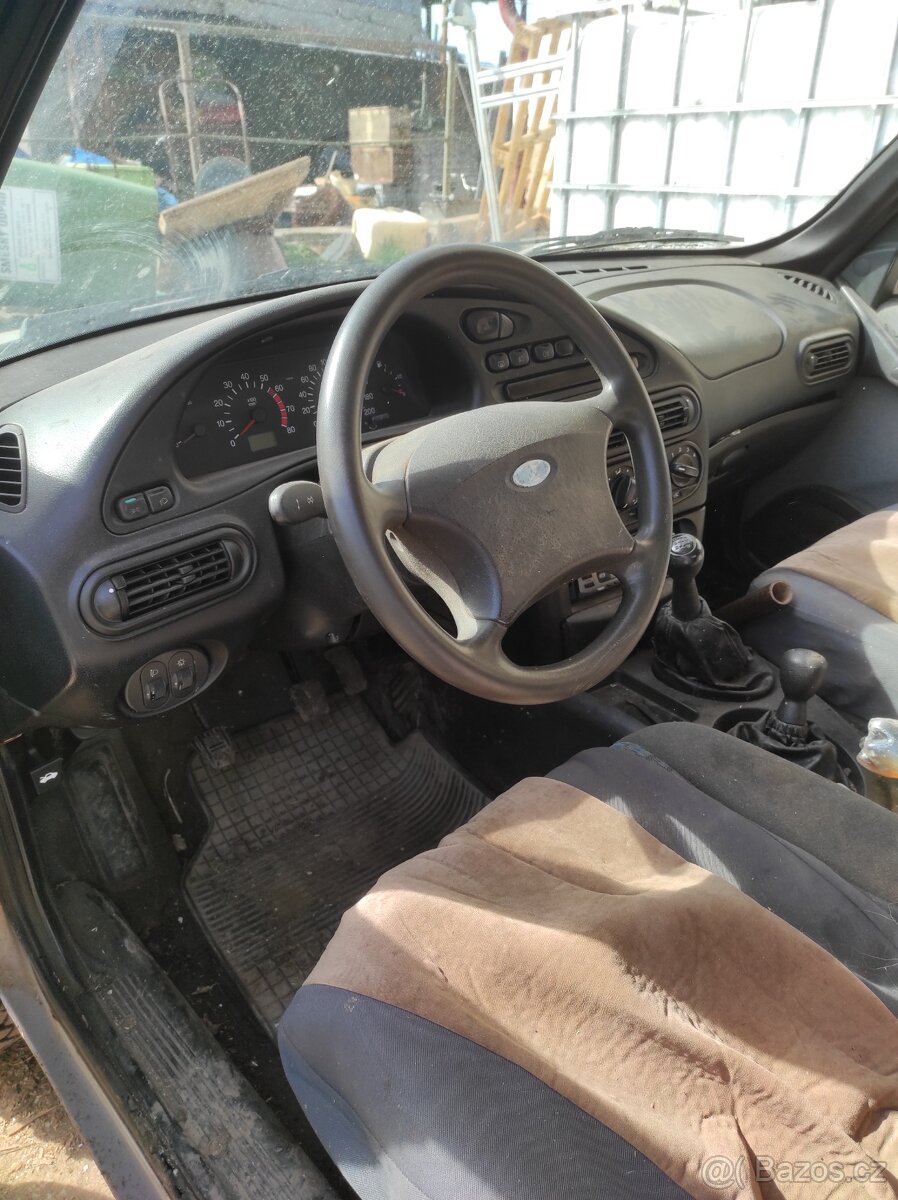Lada niva Chevrolet - 2
