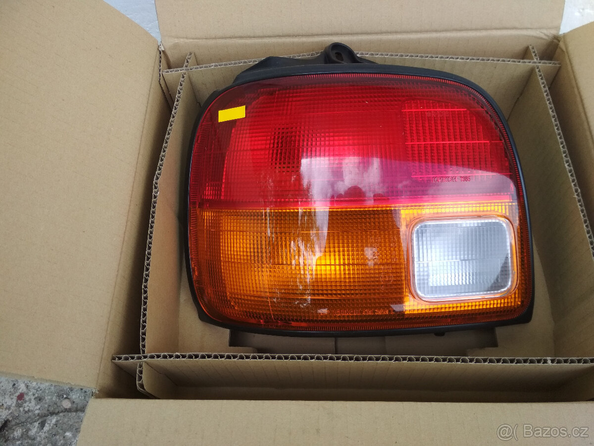 Zadní světlo 81560-87296 na Daihatsu Cuore IV - 2