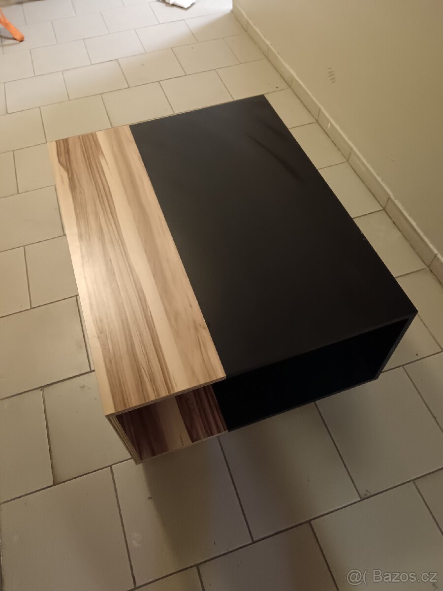 Konferenční stolek - 2