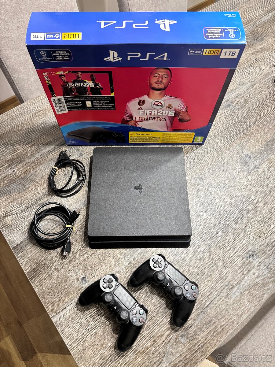 Sony Playstation 4 1 TB + 2 ovladače - REZERVACE - 2
