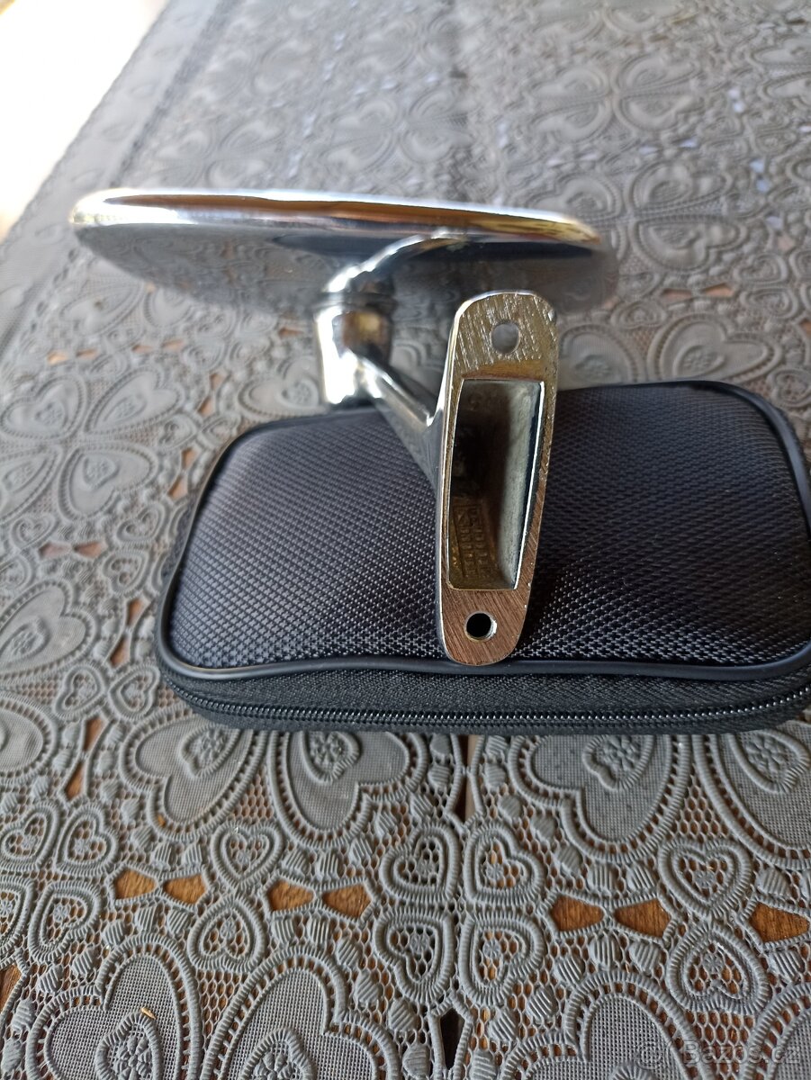 Zpětné zrcatko - 2