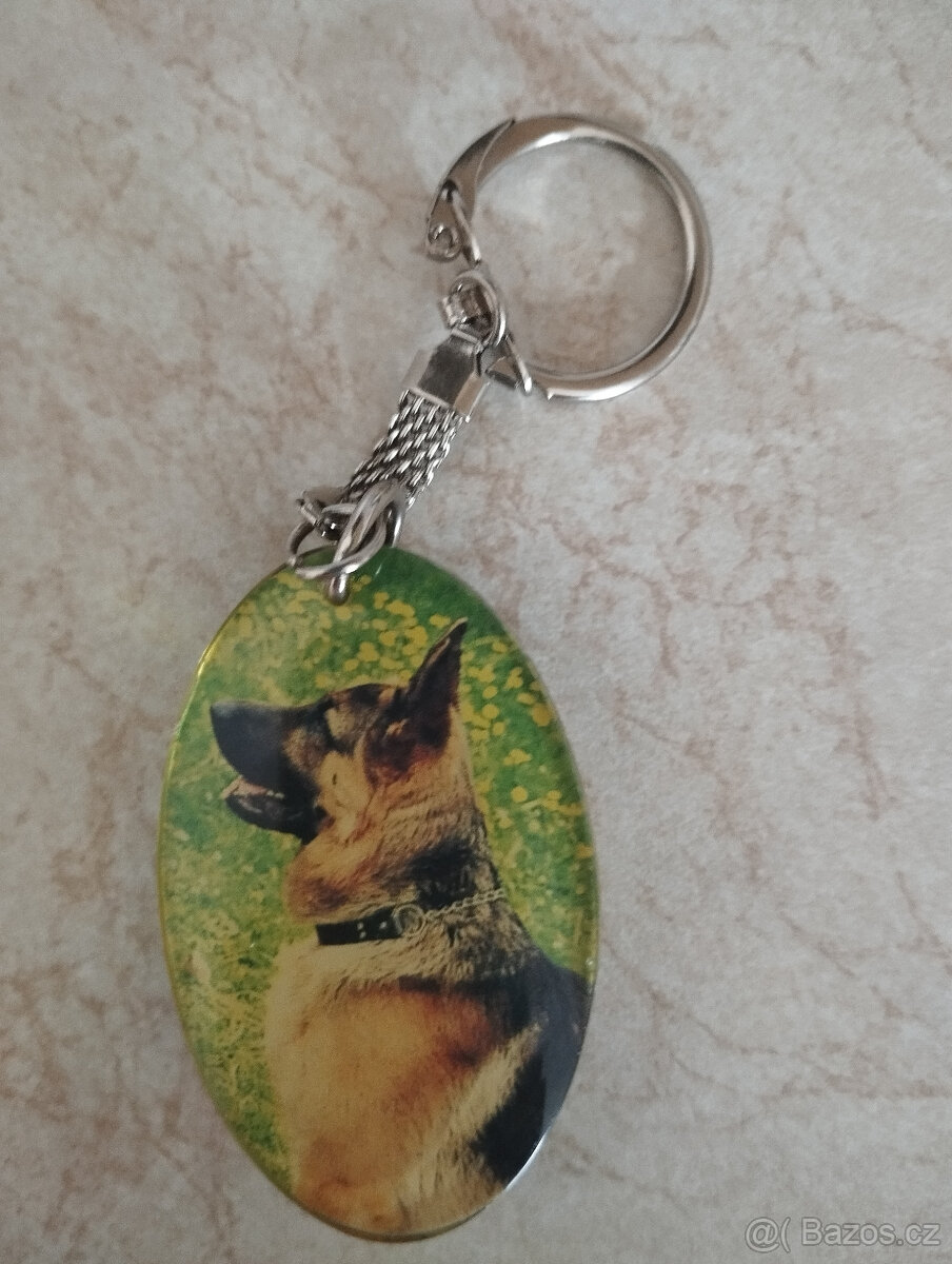 Přívěsek na klíče, kabelku, PES německý ovčák - 2