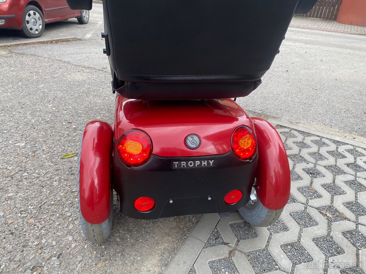 Elektrická tříkolka pro seniory, invalidní skútr - 2