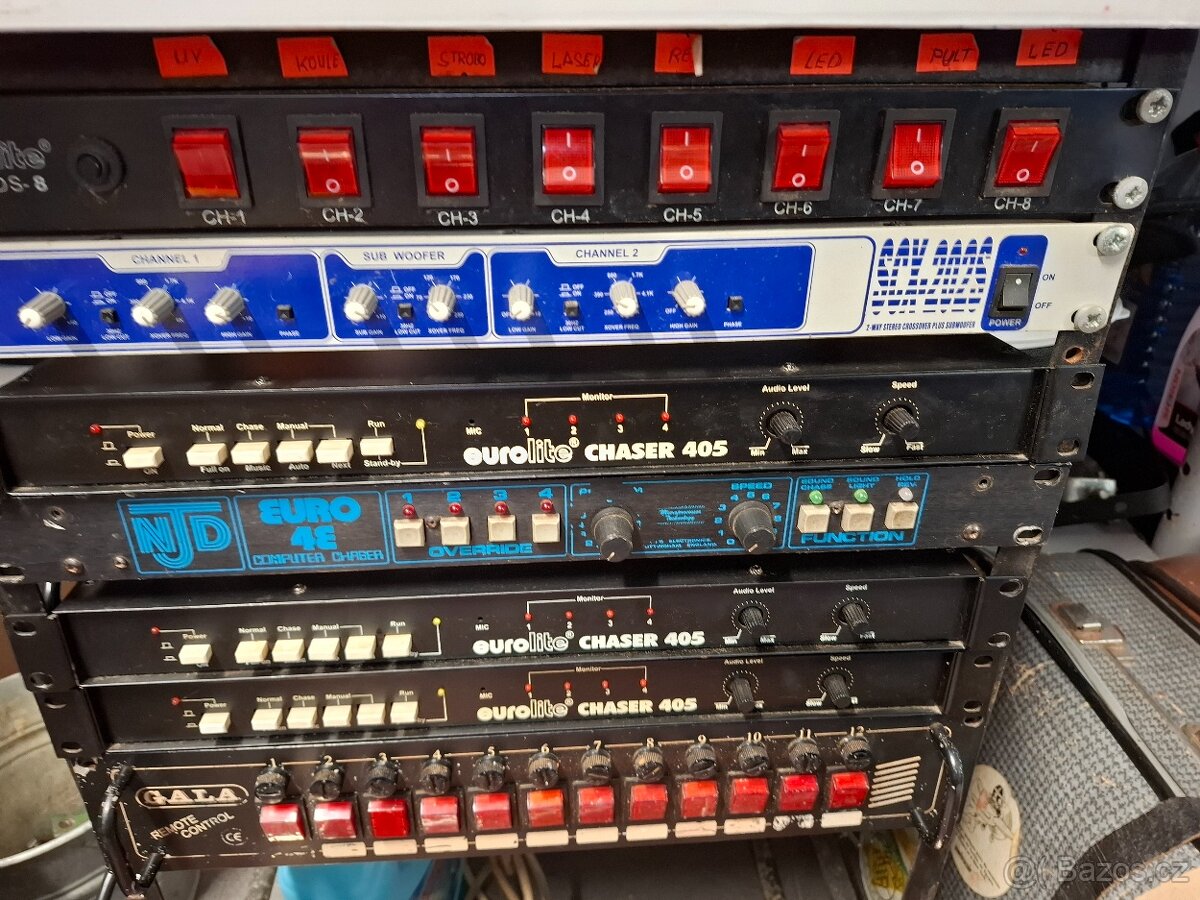 Ovládací jednotky na světla, barevná hudba atd. - 2