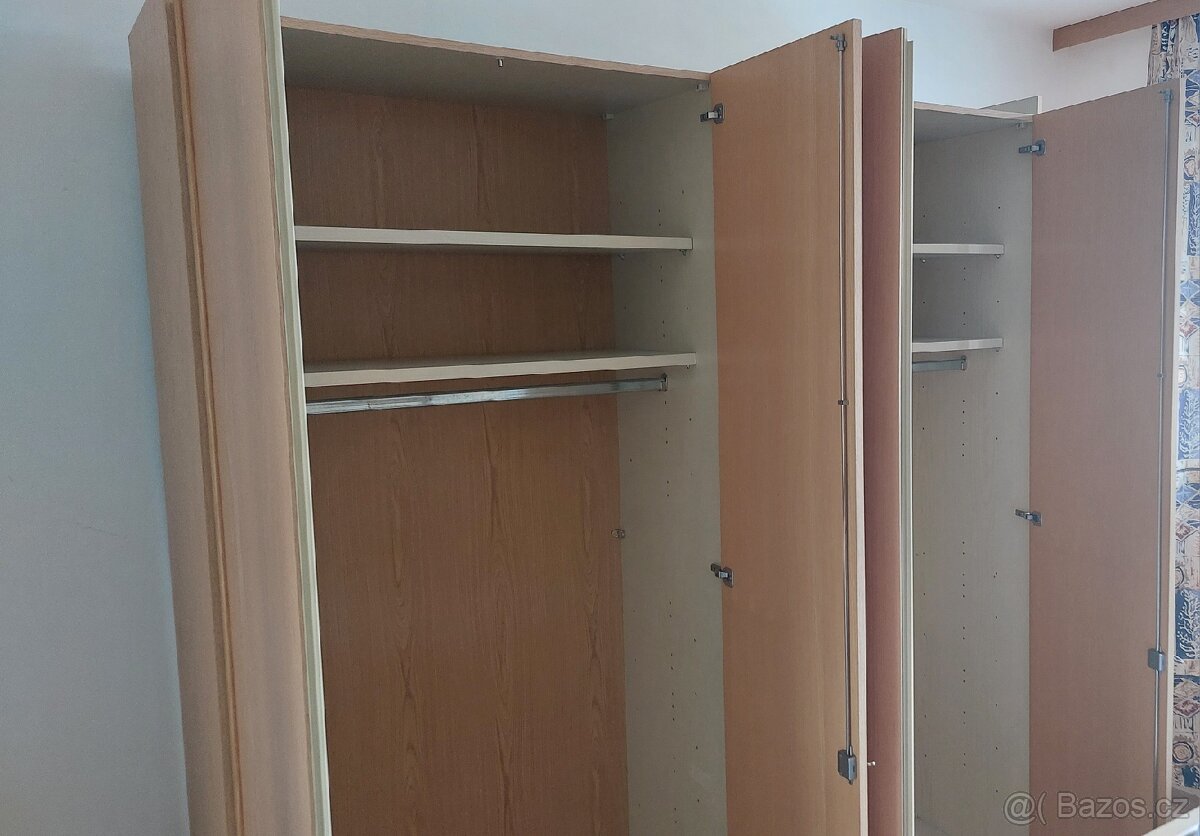 Skříň šatní - světlý dub - 2