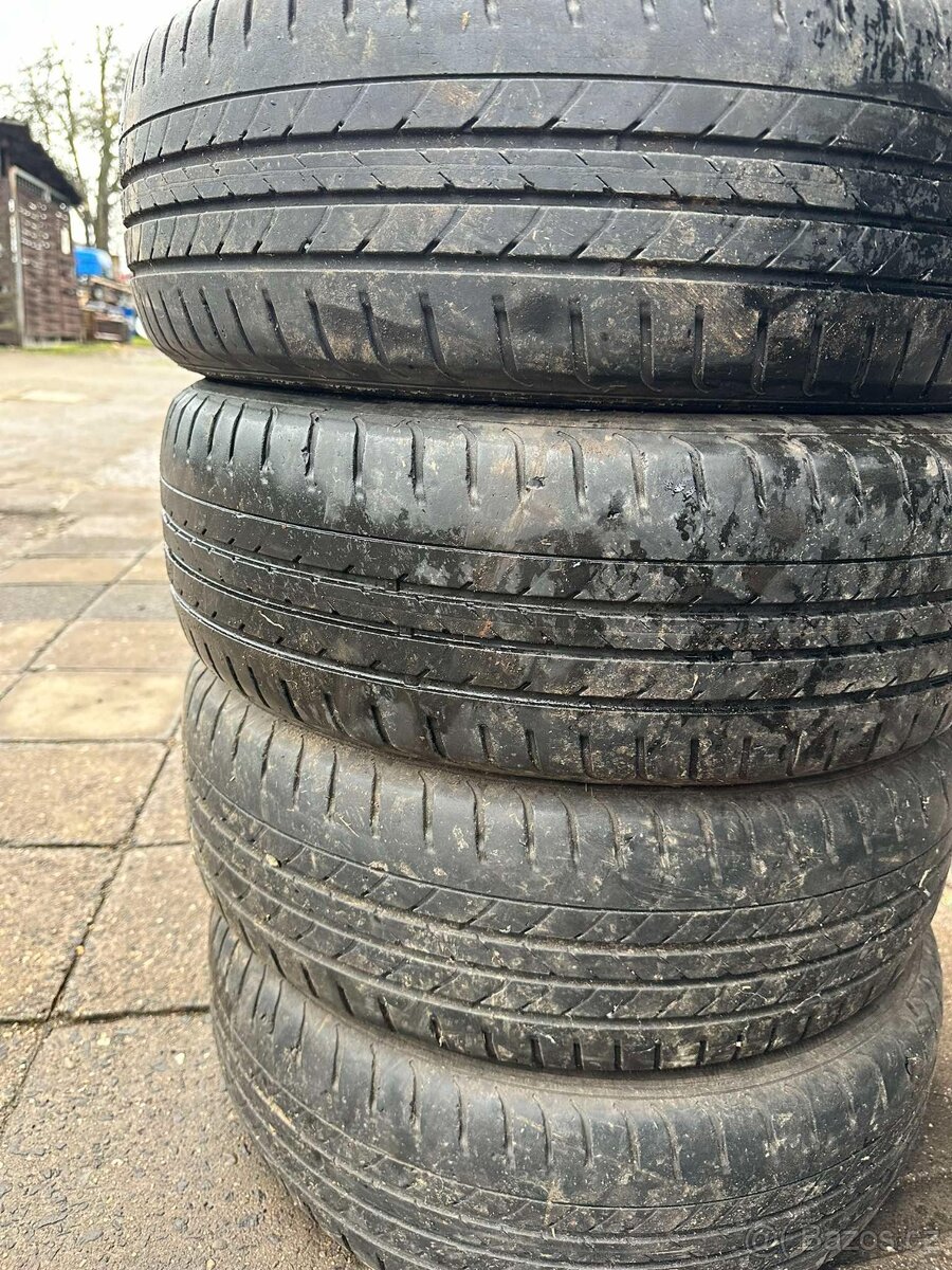 Prodám sadu letních pneumatik GoodYear - 2