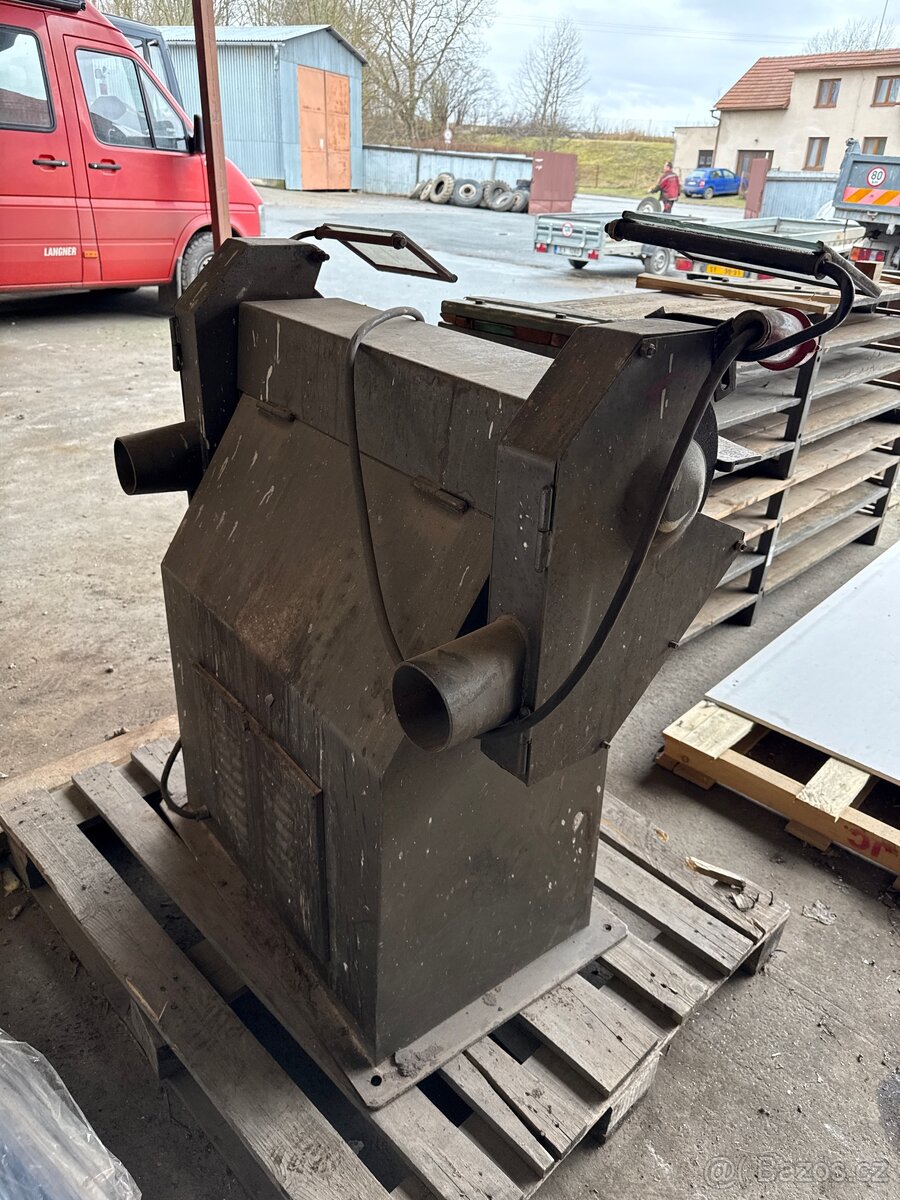 Dvoukotoučova bruska strojní - 2