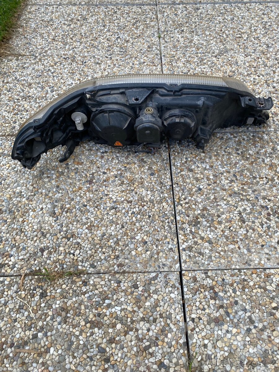 Renault Laguna II, levé přední světlo - 2