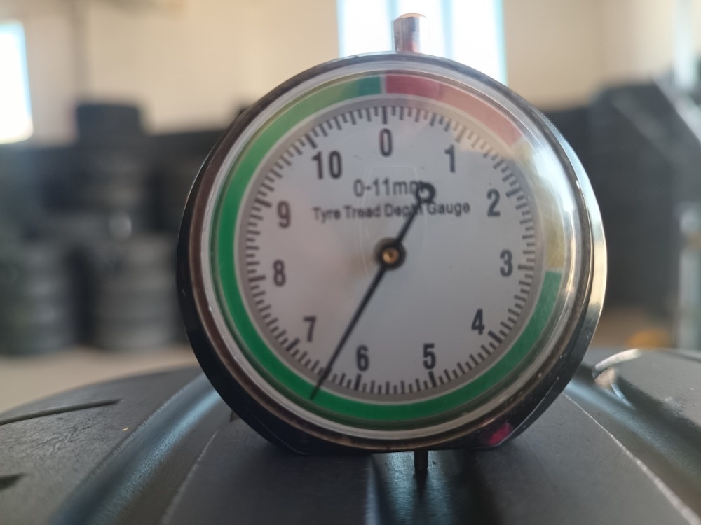 225/40 R18 BRIDGESTONE (1217) - 2