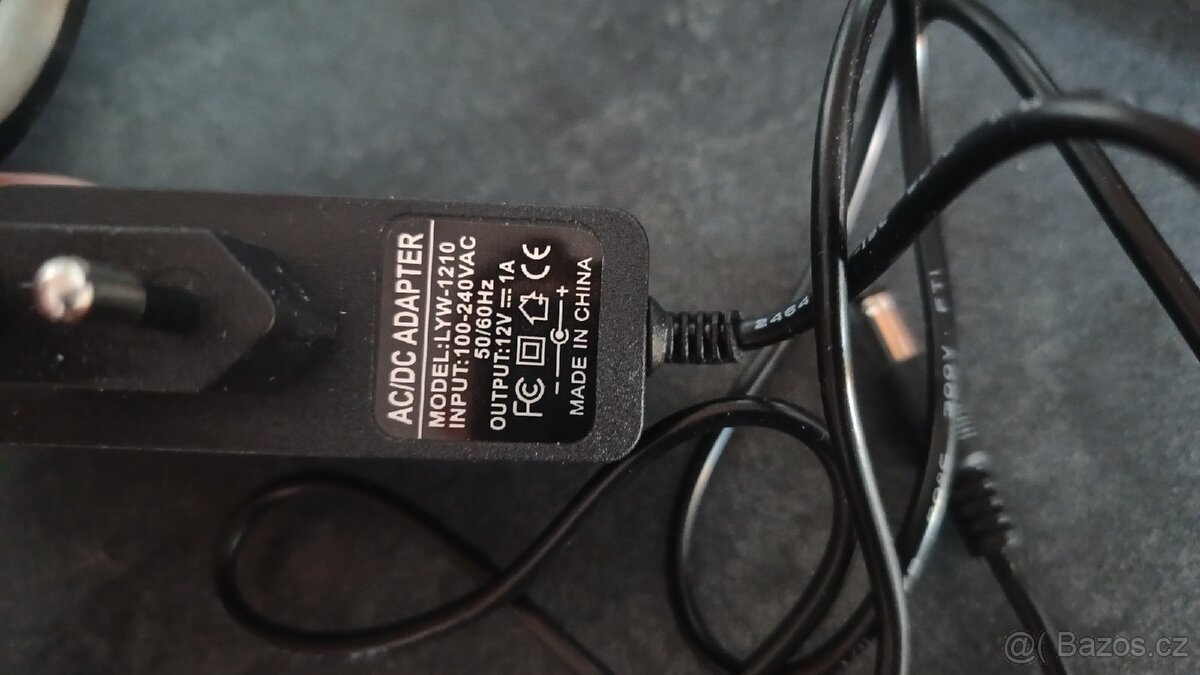 Nabíjecí adaptér - 2