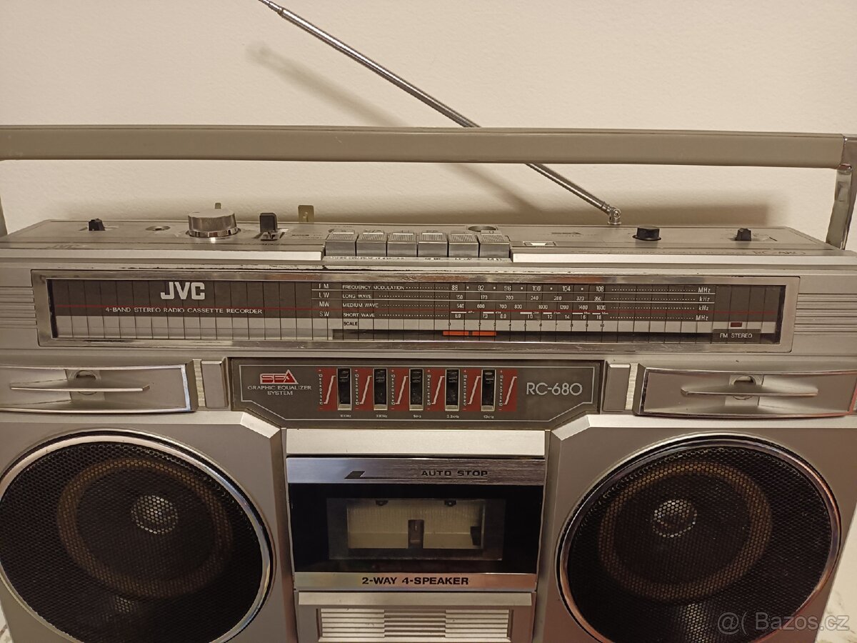 JVC RC 680 radiomagnetofon - 2
