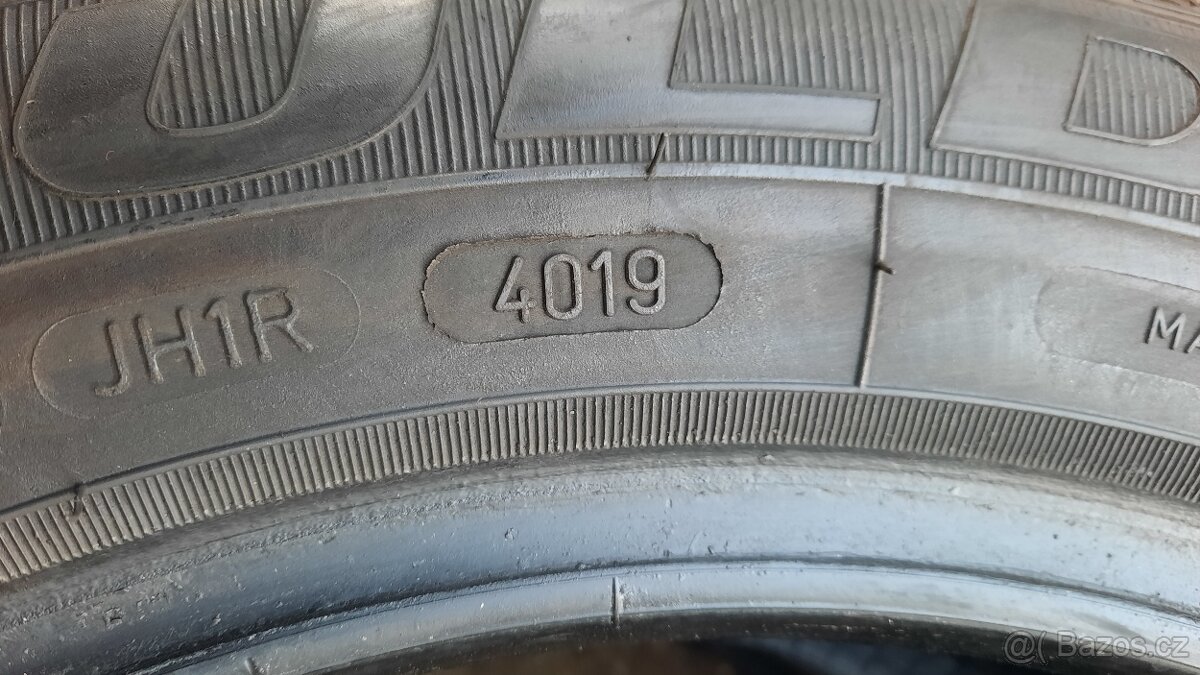 2ks zimní pneu 185/55/15 - 2