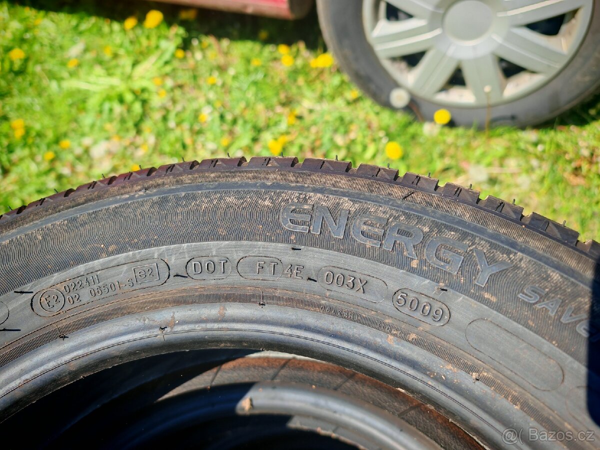 Punto, Yaris letní Michelin 175/65/15. - 2