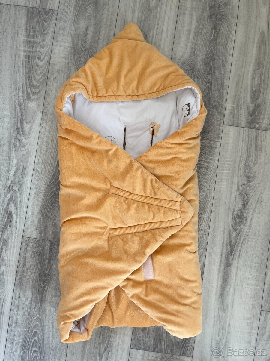 Miminko holčička 0-6 M - top stav - 2