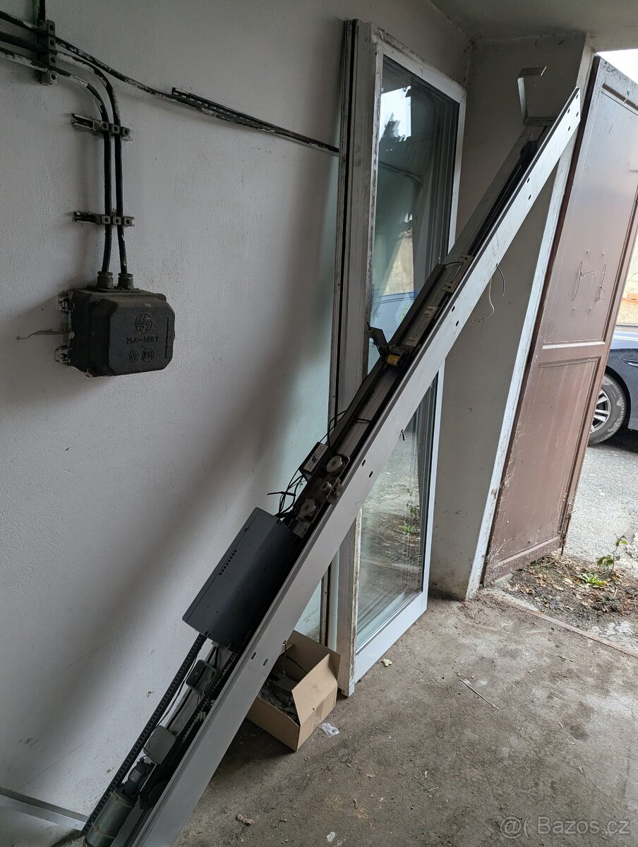 Šoupací dveře značky Spedos - 2