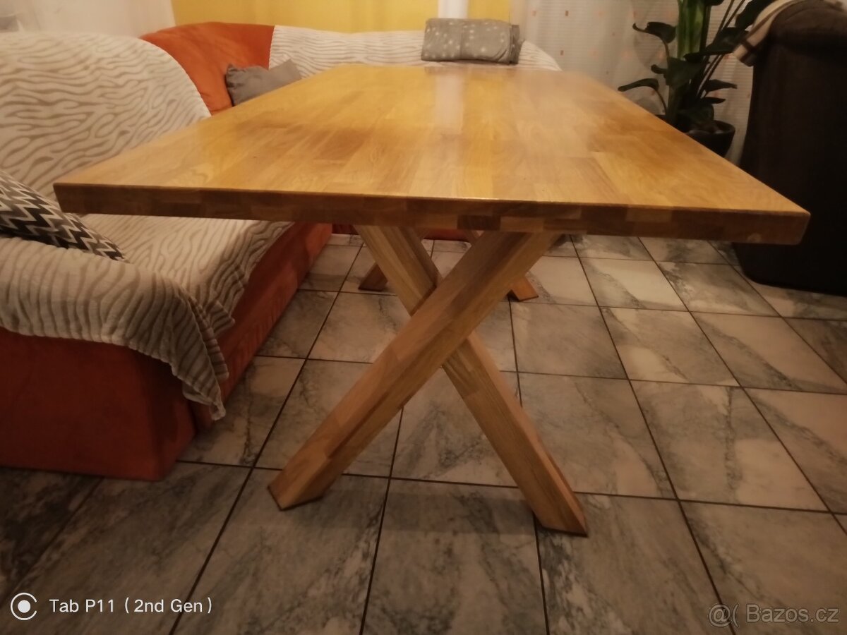 Dubový masivní stůl s kříženými nohami - 2