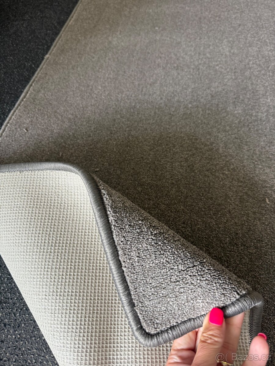 Koberec Tavares šedý - 2