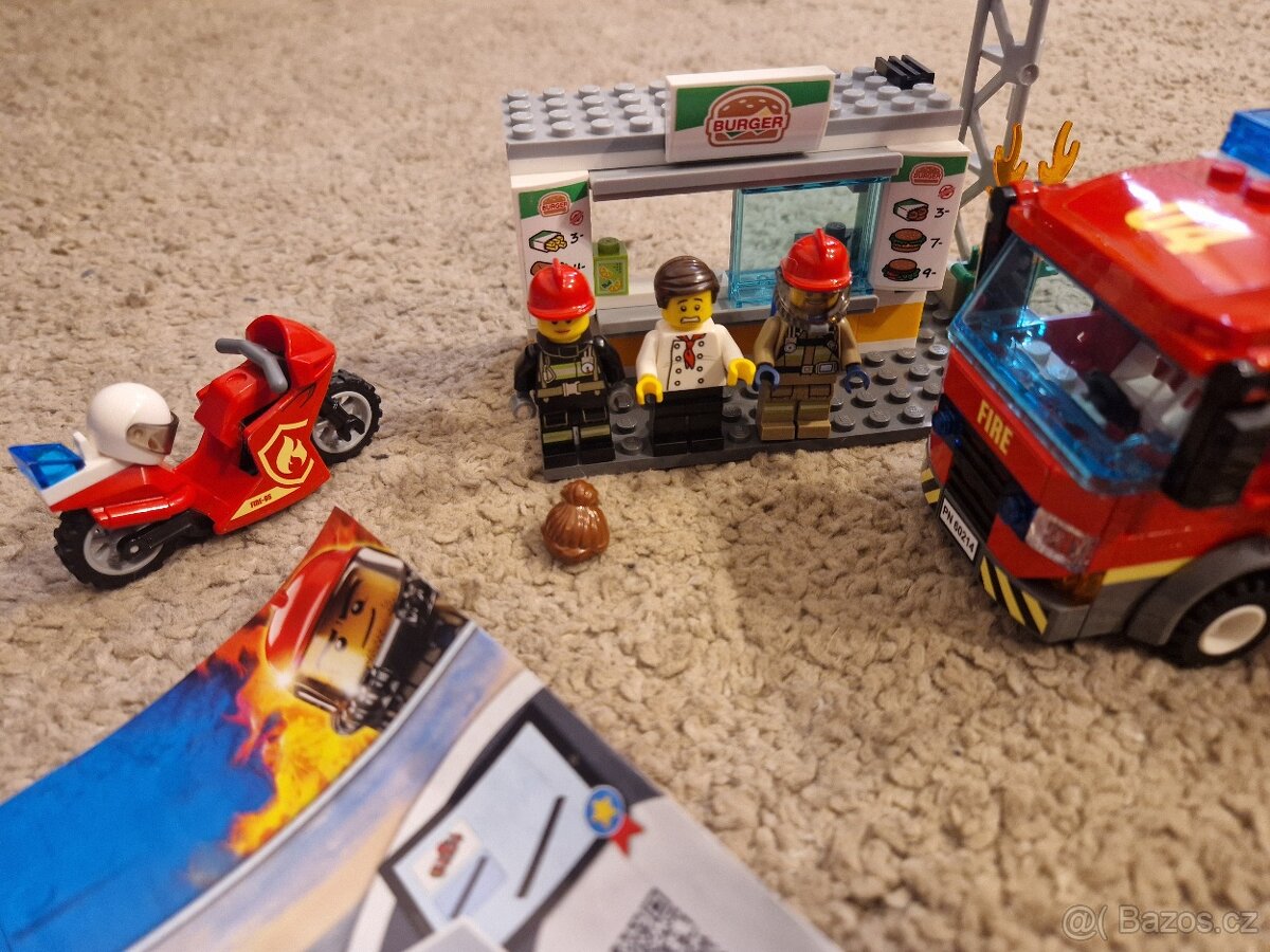LEGO CITY - HASIČSKÉ AUTO A BURGRÁRNA - 2