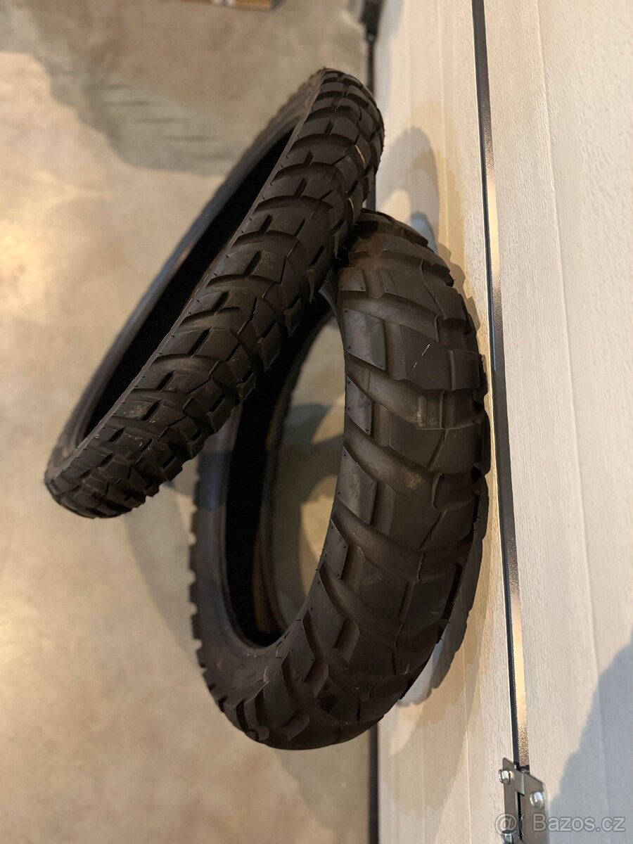 Pneu na motorku Metzeler Karoo 3 150/70 R18 70R / 90/90 R2 - 2