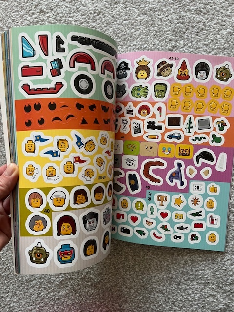 LEGO kniha samolepek, přes 1000ks - emoticon - 2