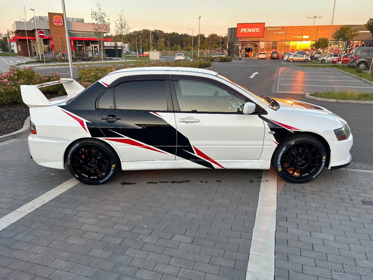 Mitsubishi lancer Evo IX MR - 2