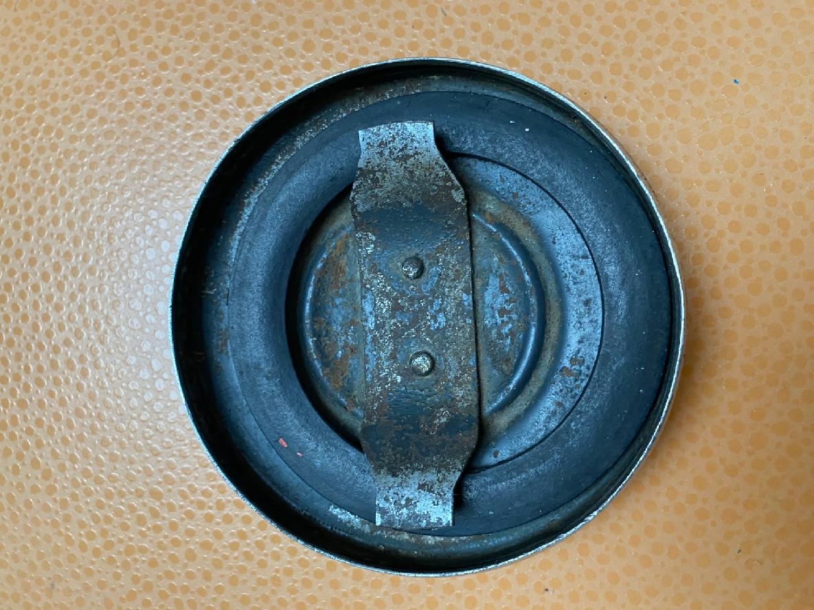 Víčko nádrže BMW - 2