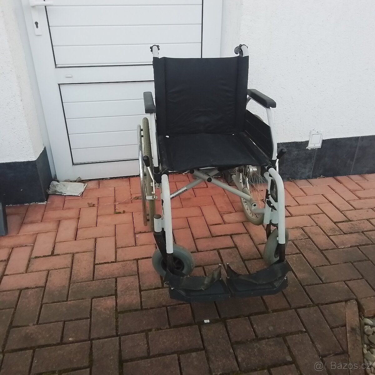 Invalidní vozík - 2