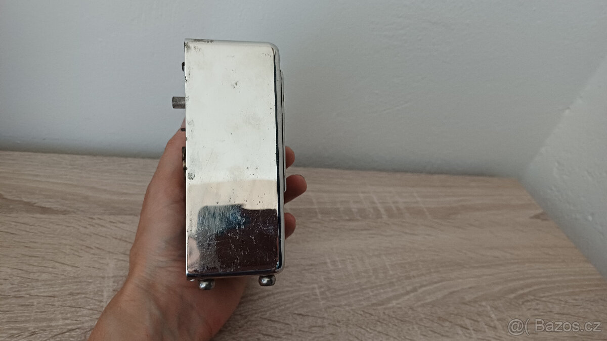 Starozitny budik - 2