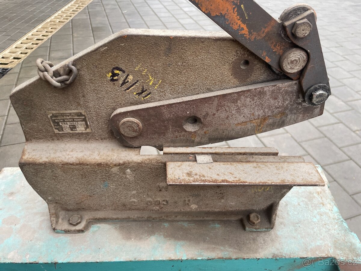 Ruční pákové nůžky - 2